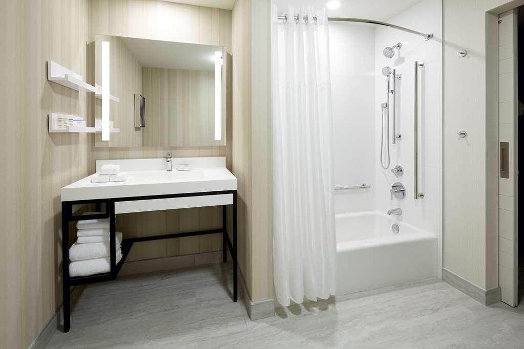 Hilton Garden Inn Montreal Midtown, Quebec, Canada Kültér fotó