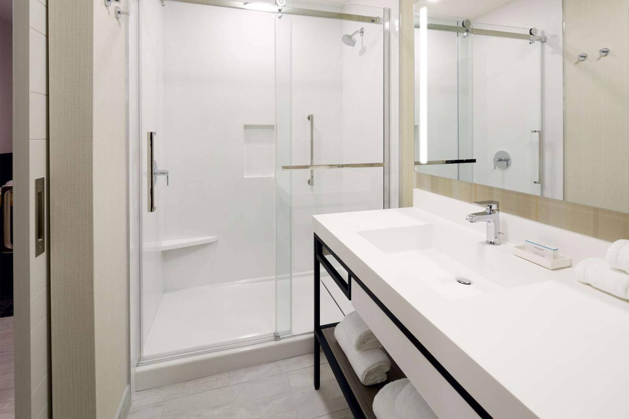 Hilton Garden Inn Montreal Midtown, Quebec, Canada Kültér fotó