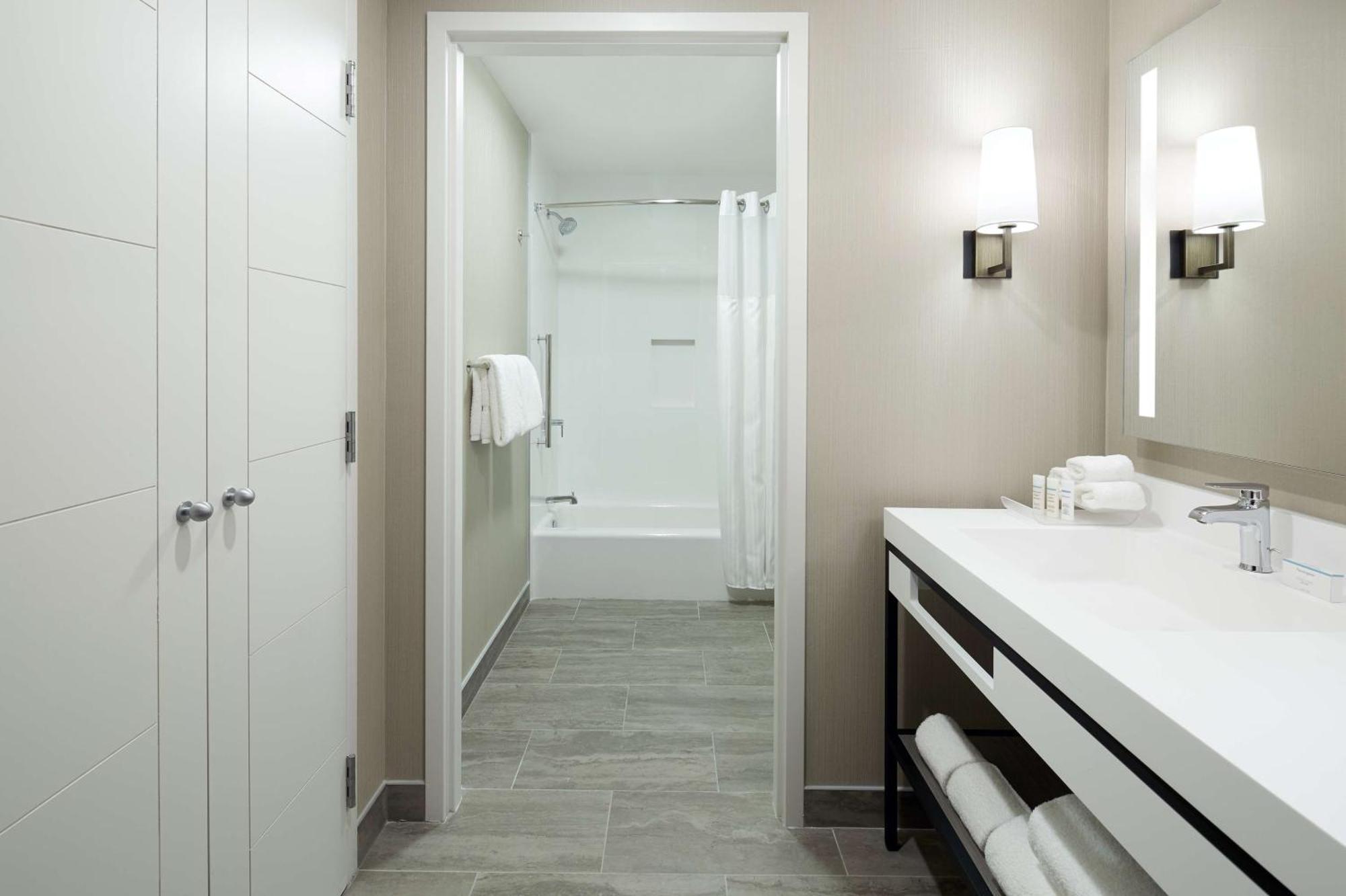 Hilton Garden Inn Montreal Midtown, Quebec, Canada Kültér fotó
